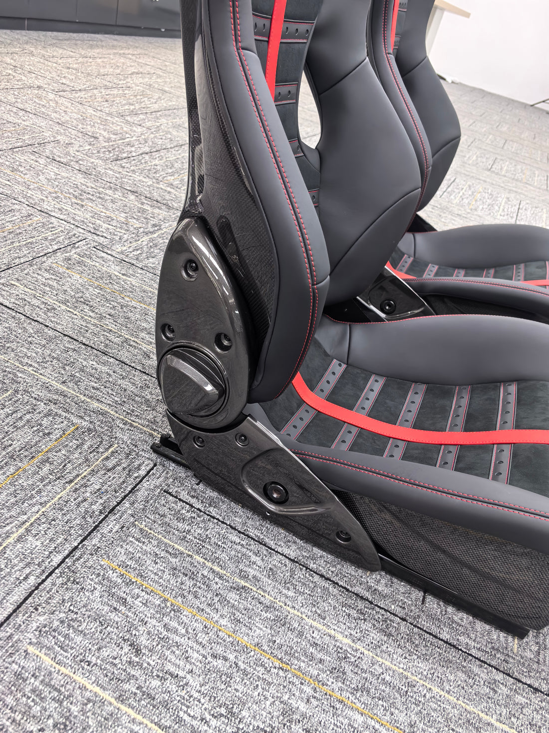 Customized Ferrari-Track Edition Carbon Fiber Lightweight Seat-Black