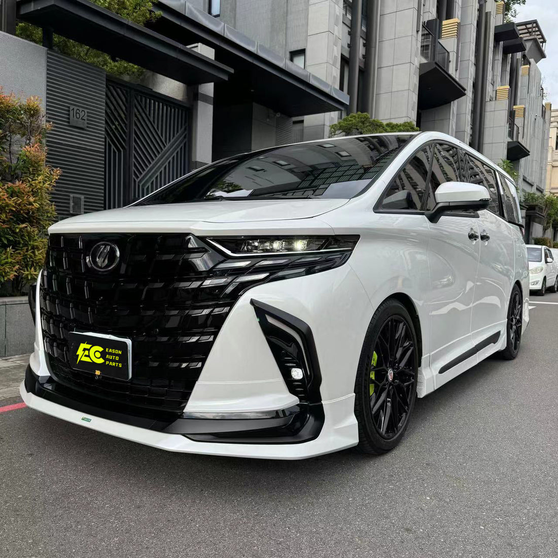 Alphard 蒙娜麗莎包圍40系